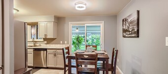 Modern home 4BR/2BAW/Arcade, Ping-Pong&Foosball.  Close to Denver and Boulder.  