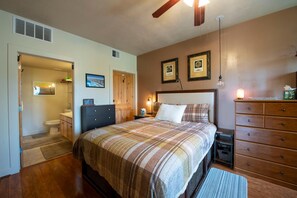 2 室のベッドルーム、アイロン / アイロン台、WiFi、ベッドシーツ