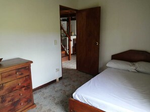 3 chambres, accès au Wi-Fi (inclus), literie fournie