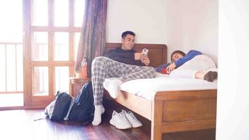 3 quartos, Wi-Fi de cortesia, roupa de cama