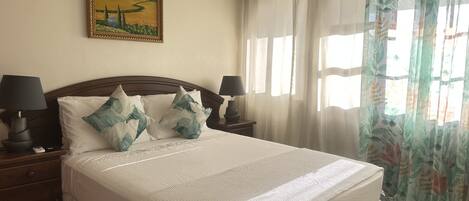 1 habitación y caja de seguridad en la habitación