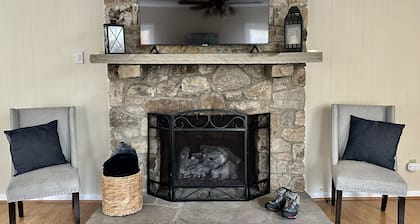 Mountainaire Suite on Main St