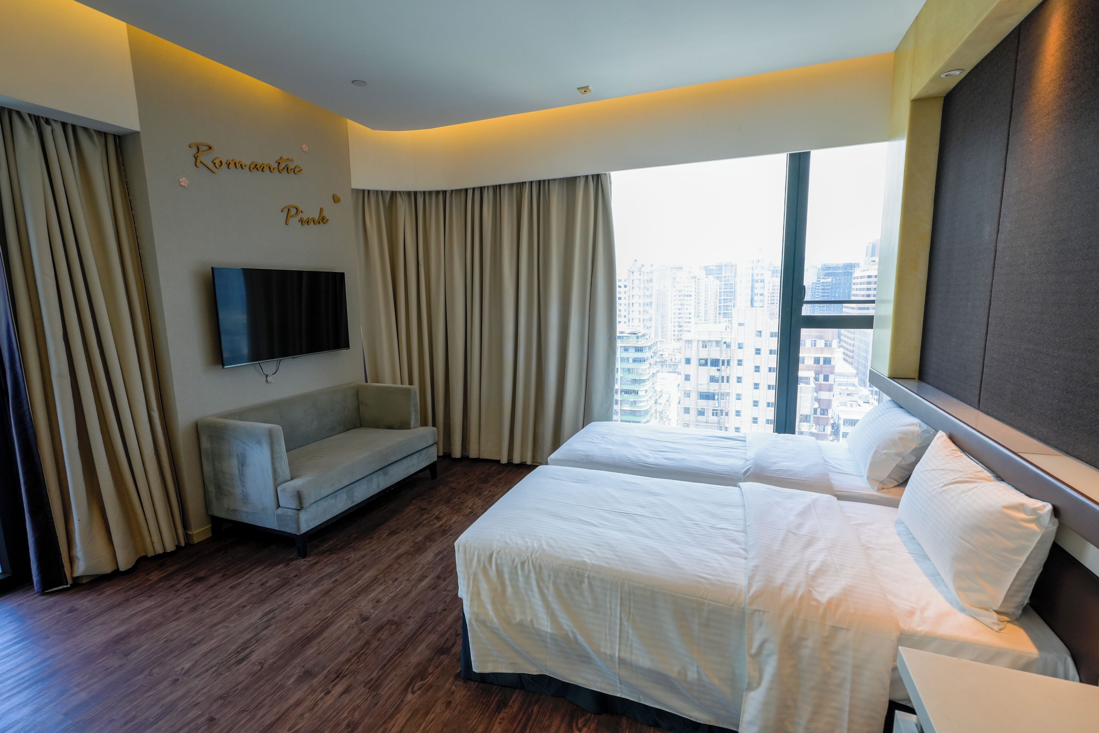 Photo - Epoch Hotel