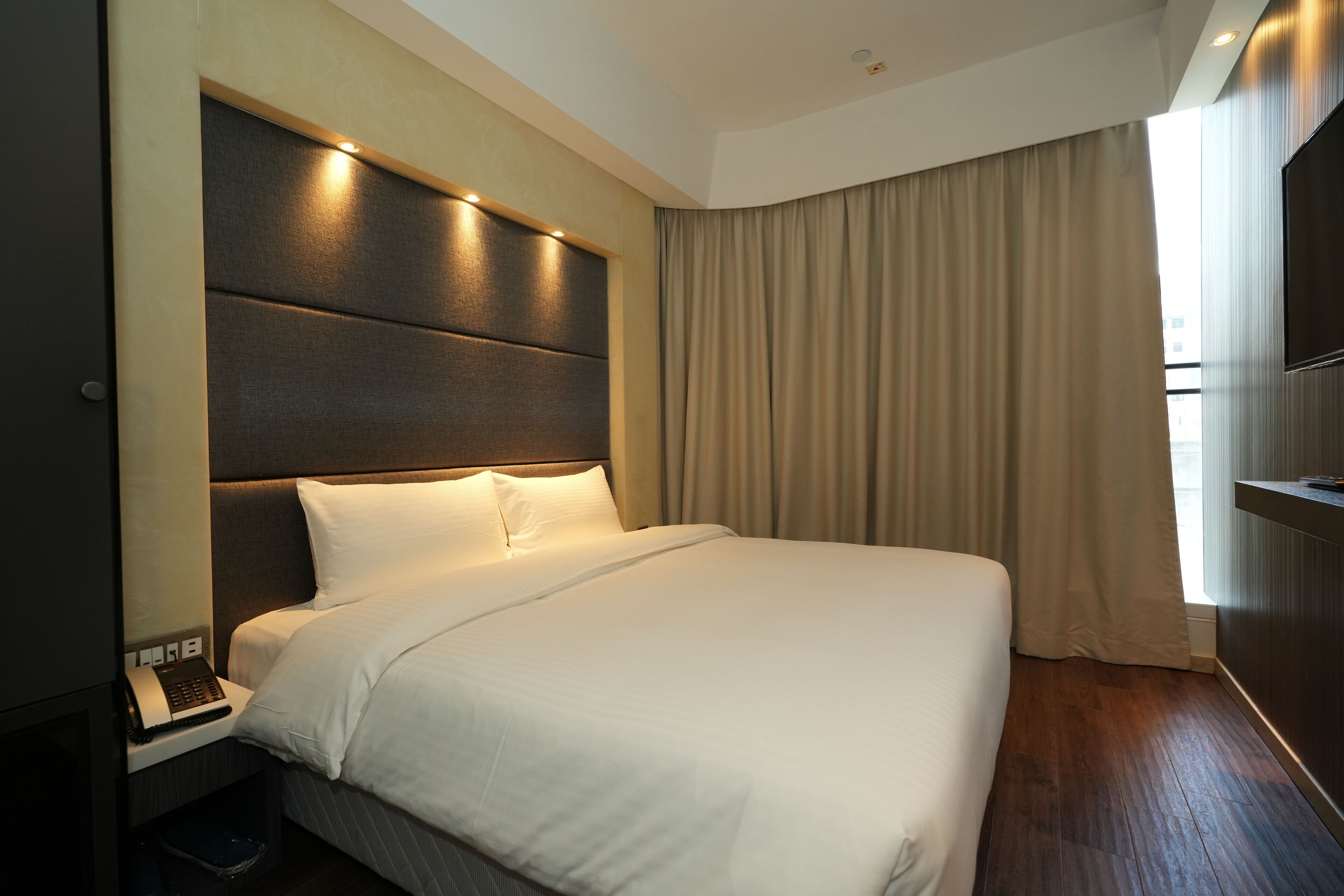 Photo - Epoch Hotel