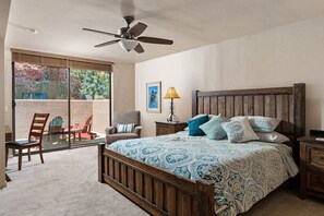3 Schlafzimmer, Schreibtisch, Bügeleisen/Bügelbrett, WLAN