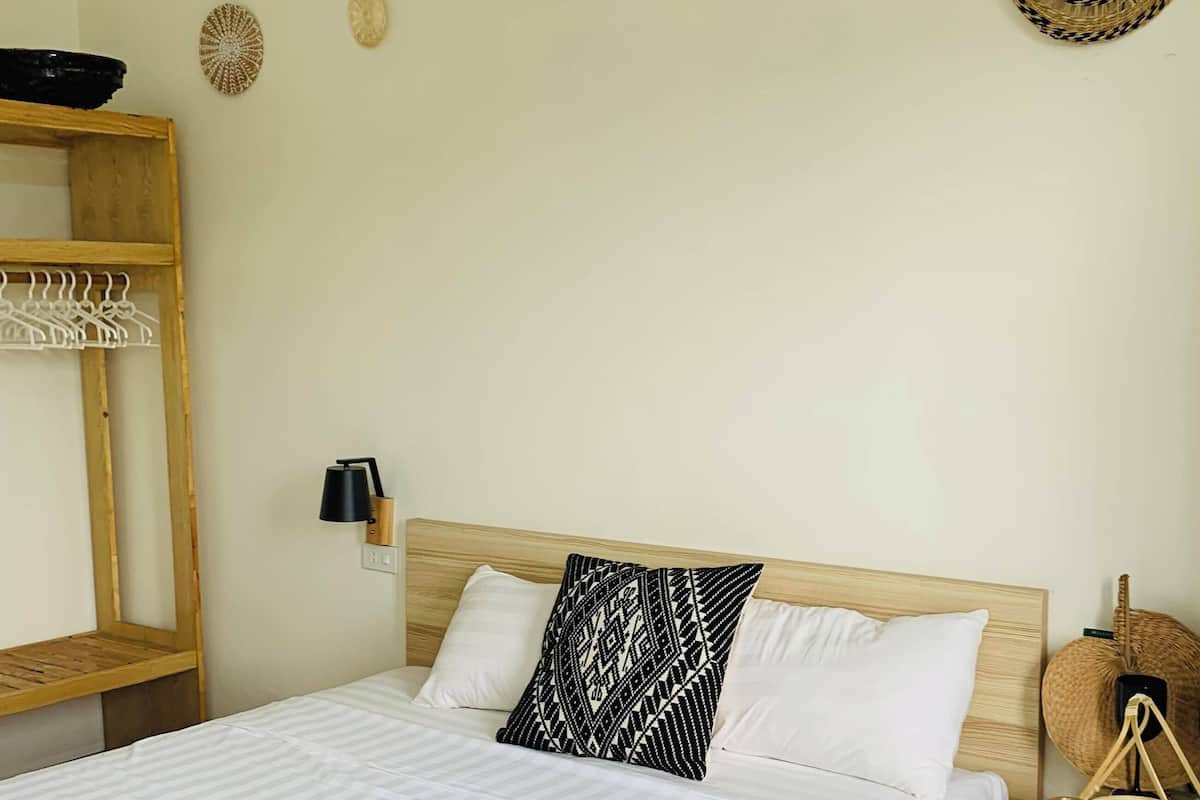 Kamar Double Basic | Minibar, kedap suara, Wi-Fi gratis, dan seprai linen