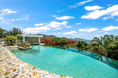 Tropical Oasis in St. Martin 5 min to beach! Huge private pool+panoramic views!!