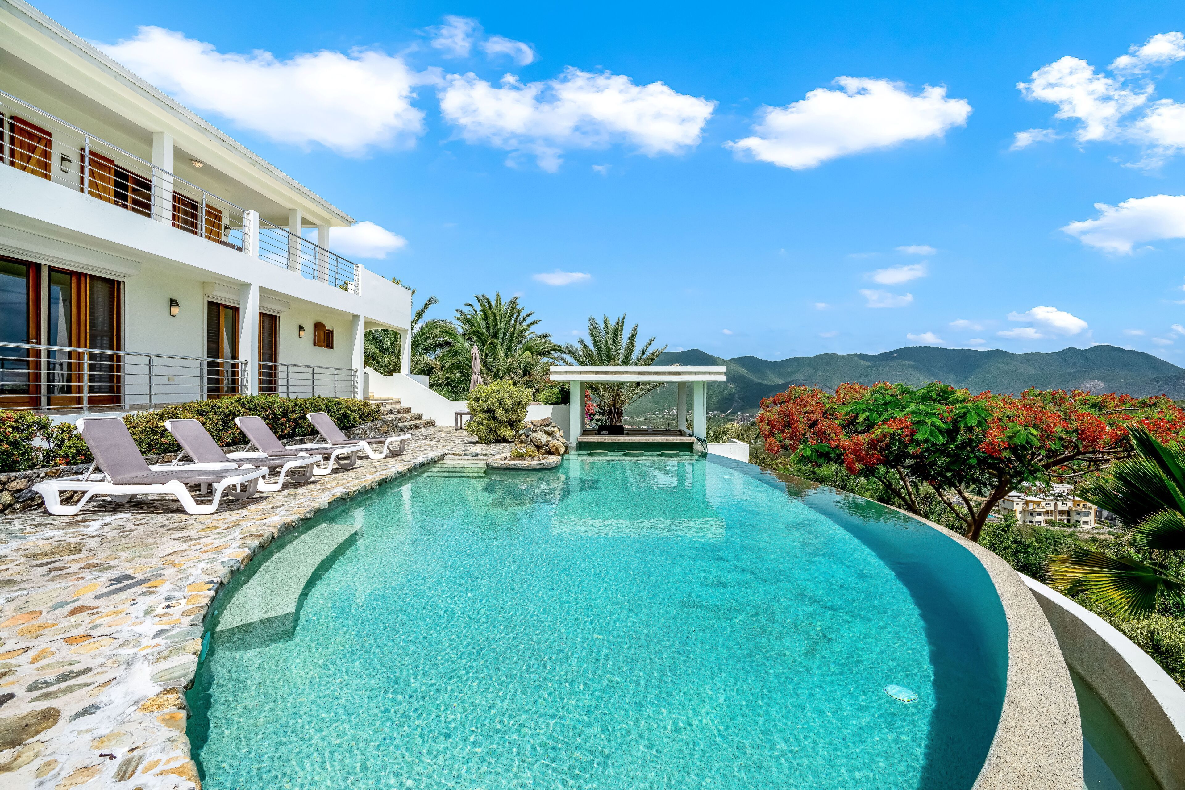 室外泳池、暖水池