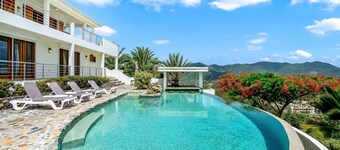Tropical Oasis in St. Martin 5 min to beach! Huge private pool+panoramic views!!