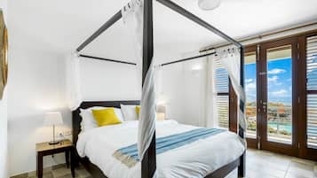 3 Schlafzimmer, Zimmersafe, Schreibtisch, Bügeleisen/Bügelbrett