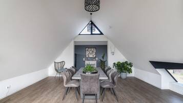 6 bedrooms