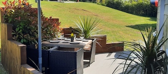 3 Bed-Sleeps 6-Pets-River View-Hot Tub
