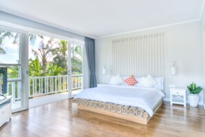 4 bedrooms, WiFi, bed sheets, wheelchair access - Large luxury enclosed villa, perfect location (Berawa)