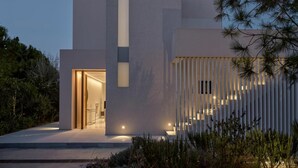 House, Accessible, Smoking