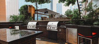 Austin Grand Studio Apartment