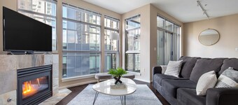 Bellevue Designer 1BD Plus Den 1BA Apartment