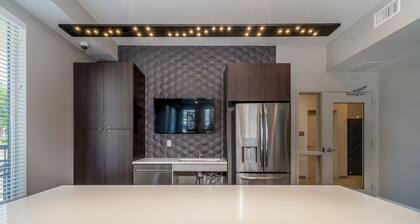 Des Moines Heavenly 1BD 1BA Downtown Apartment