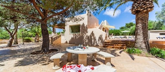 Family-friendly villa with roof terrace - Casa Antonio