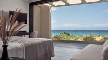 Villa, Smoking | 4 bedrooms, Internet