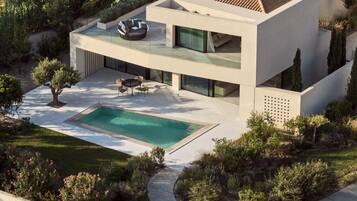 Villa, Smoking | 4 bedrooms, Internet