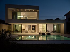 House, Accessible, Smoking