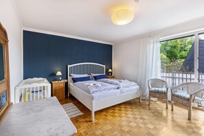 2 quartos, ferros/tábuas de passar roupa, Wi-Fi de cortesia