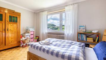 2 chambres, fer et planche Ă repasser, Wi-Fi gratuit, draps fournis