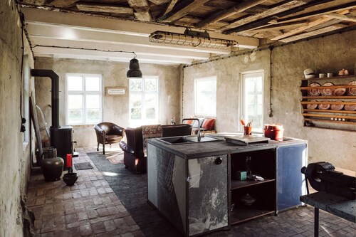 Holiday Home 'Projektraum Obst und Sterne' with Private Terrace