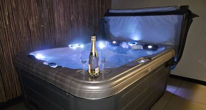 Apartment "Mit Jacuzzi Enschede 10 km" with Wi-Fi