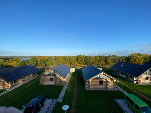 NEW Holiday Home 'Ferienhaus Seeglück2 Am Tollensesee' with Lake View, Private Terrace and Wi-Fi