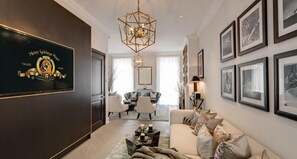 House | 5 bedrooms, Internet - Majestic Belgrave House Next to Buckingham Palace Garden (London)