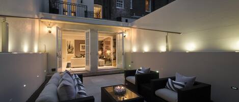 House | 5 bedrooms, Internet