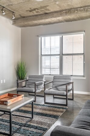 Apartment | 2 bedrooms - Austin Astonishing 2BD 2BA Downtown Apartment (Austin)