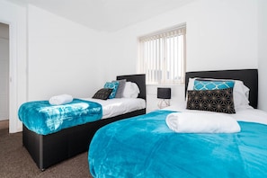 3 bedrooms, Internet