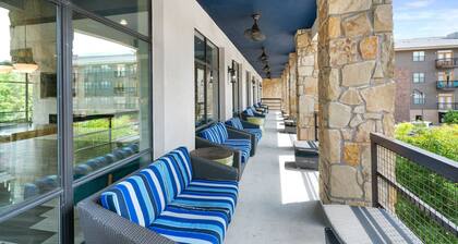 Plano Beautiful Studio Apartment