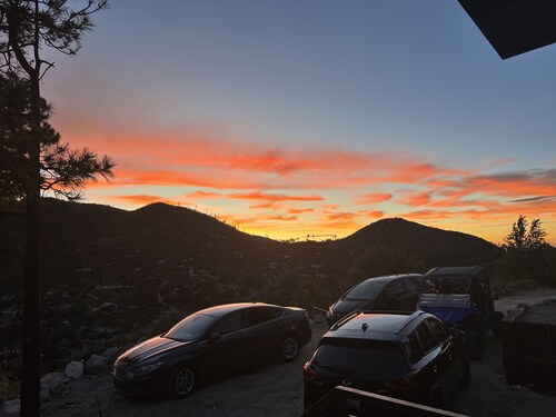 Mountain Dreams … Cozy Cabin... Spectacular Views