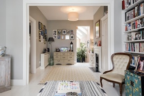 House | Internet