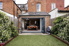 House | Internet
