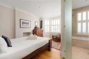 House | 5 bedrooms, Internet