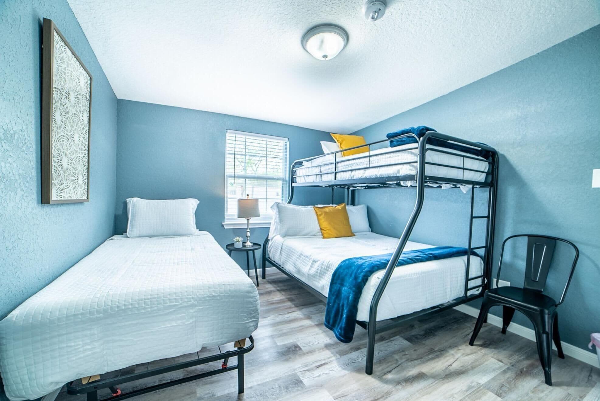 2 عدّة غرف نوم