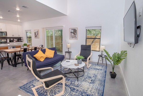 Apartment | 3 bedrooms - Gorgeous 3 BR 2 BA Near Amazing Downtown (San Antonio)