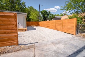 House | 2 bedrooms - Cozy and Lovely 2BR 1BA Apt B Near Lively Downtown (San Antonio)