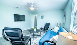 House | 1 bedroom - Fascinating 1BR 1 BA Near Festive DT and Riverwalk (San Antonio)
