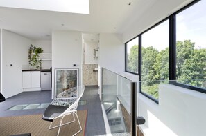 3 bedrooms, Internet - Marlborough Yard in London (London)