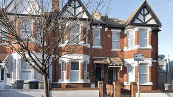 3 bedrooms, Internet