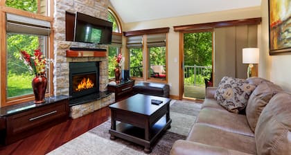New - Country Chic, Corner Unit, Dog Friendly - Only 12 Min to Downtown Galena