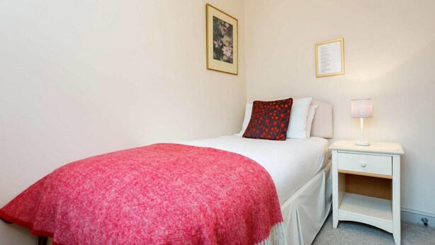 2 bedrooms, high-speed internet - Whitehouse Apartment (London)