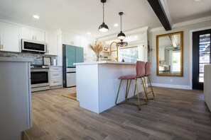 Private kitchen - A beautiful place to enjoy (Desert hot springs)