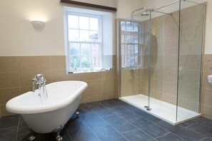 Apartment | 1 bedroom - Stylish Apartment With Magnificent Views of The Netherby Estate (Carlisle)