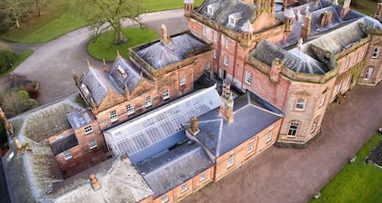 Stylish Apartment With Magnificent Views of The Netherby Estate